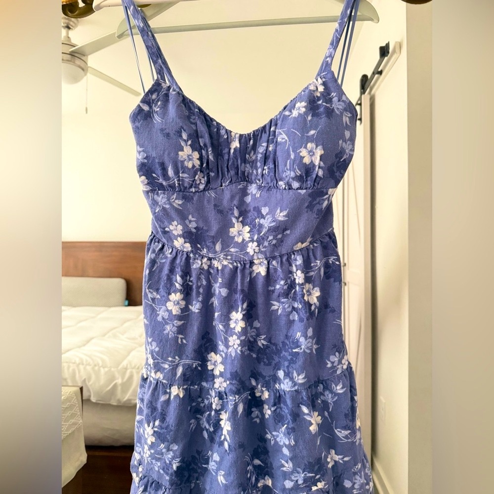 🩵HOLLISTER Linen Blend Floral Sundress